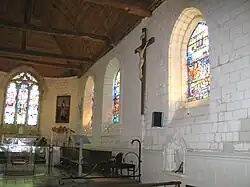 Le chœur et le tombeau.