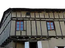 Maison à pans de bois, rue La Fontaine.