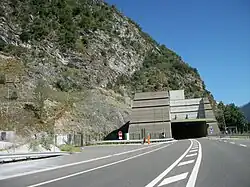 L'entrée du tunnel en venant de Eup.