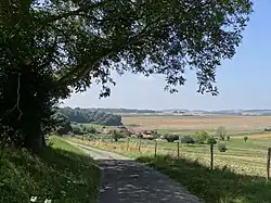 Le hameau de Breuil dans le paysage.