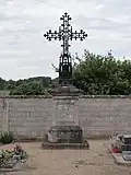 Croix du cimetière d'Outre.