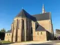 Le chevet et le transept de l'église Notre-Dame de Landouar.