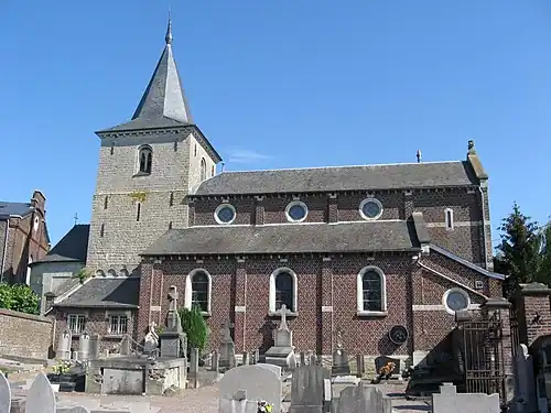 L'église vue du cimetière.