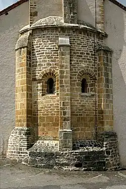 Chevet de l’église de Saint-Julien-de-Civry