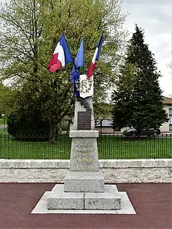 Le monument aux morts.