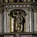 Détail du retable, statue de saint Pierre.
