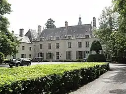 Le château - hôtel.