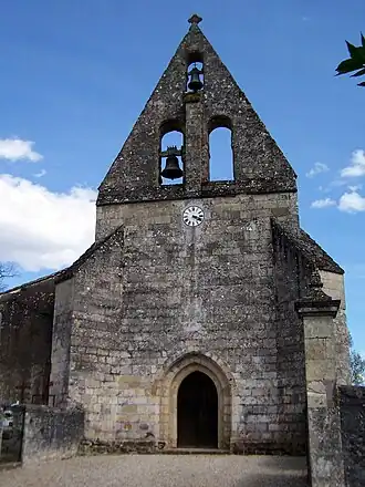 Façade de l'église Saint-Pierre-ès-Liens (avr.&nbsp;2013)