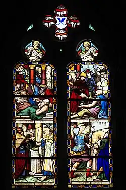 Photographie d'un vitrail ancien.