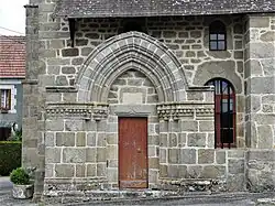 Le portail de l'ancienne église du Tromp.