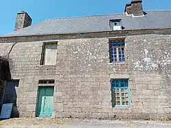 Façade Sud du manoir (été 2021)