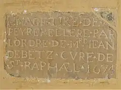 Plaque commémorative datée de 1674.