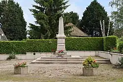 Monument aux morts.