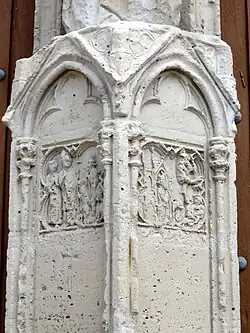 Bas-reliefs du trumeau.