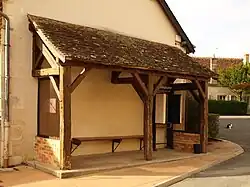 L'arrêt de bus L'Aile Bleue, en 2013.