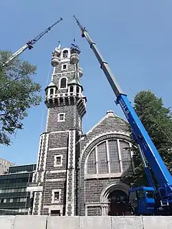 Début des travaux de démolition de l'église, en juillet 2019.