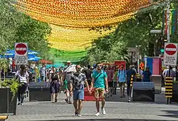 18 nuances de gai près de la rue Amherst en 2019.