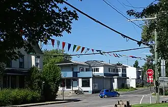 La route 218 partage son itinéraire avec la route 271 à travers Sainte-Agathe-de-Lotbinière.