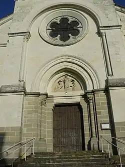 Le portail de l'église.