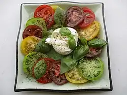 Dans une salade caprese