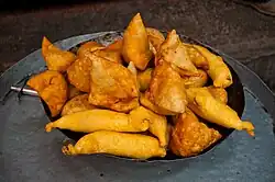 Samosa awadhi.