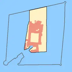 Carte montrant la même île avec de nombreux bâtiments et un cloître.