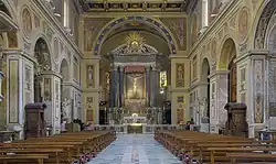 L'intérieur de la basilique
