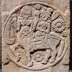 Homme sur une centaure.