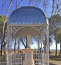 La Vierge du dôme (lieu de la première apparition).