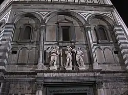 Baptême du Christ par Jean le Baptiste, sur la porte du Paradis