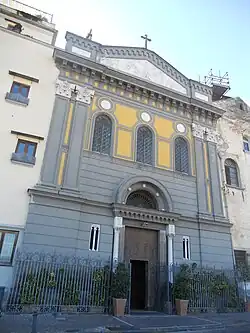 Façade de l'église.