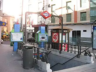 Image illustrative de l’article Santo Domingo (métro de Madrid)