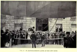 Santos-Dumont atterrissant.