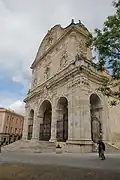 Façade de la cathédrale San Nicola