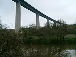 Le Viaduc de la Sûre sert à franchir la frontière entre l'Allemagne et le Luxembourg.