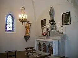 L'autel et le tabernacle en marbre