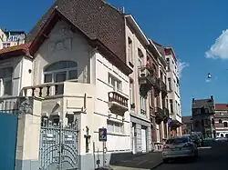 La rue du Dahlia montant vers la rue Nestor De Tière