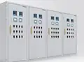 Exemple d'armoire d'automates avec centrales de mesure en façade