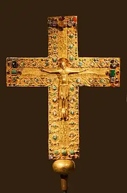 Croix de Gisèle de Bavière, reine de Hongrie (1006).