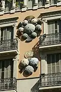 Casa Bruno Cuadros, connue sous le nom de maison des parapluie