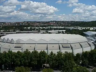 Description de l'image Schleyerhalle-West.jpg.