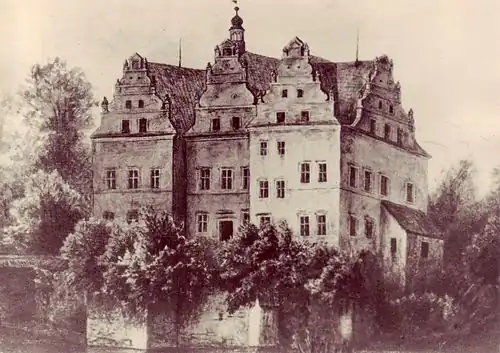 Château de Groß Wilkau&nbsp;(de). Il est dans un état proche de l'abandon en 2014.