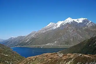 Vue du Scopi depuis les environs du col du Lukmanier.