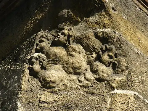 Détail du bas-relief.