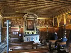 Vu de l'Autel et des collections