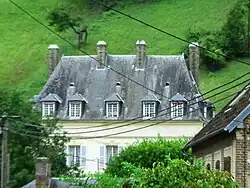 Le petit château de « Grosmenil ».