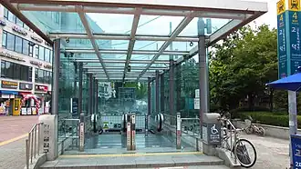 Bouche n°4 de la station Sangil-dong, en 2018.