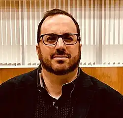 Description de l'image Sepinwall_author_photo.jpg.