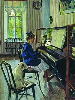 Tableau d'une enfant au piano, en veste bleue, un chien à côté, au fond une fenêtre sur de la verdure.