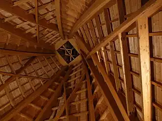 charpente du clocher tors.